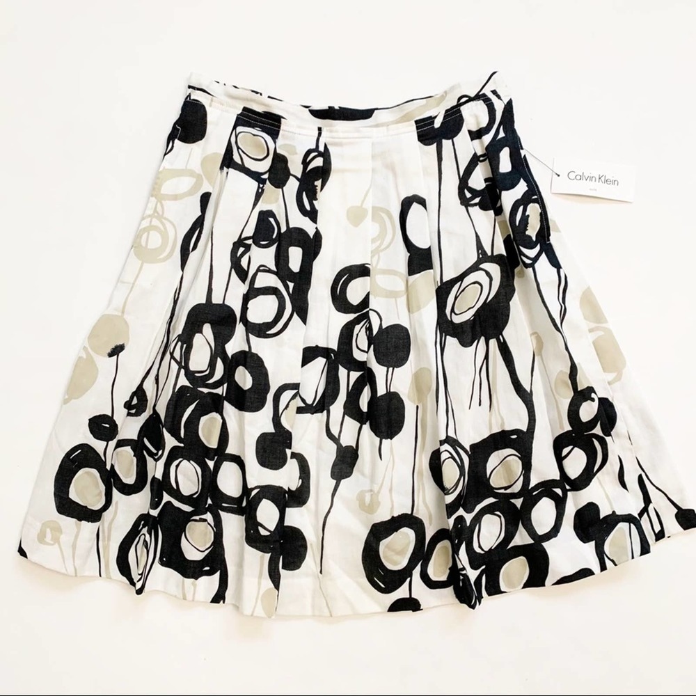 Calvin Klein Pleaded Suit Separate Skirt size 4